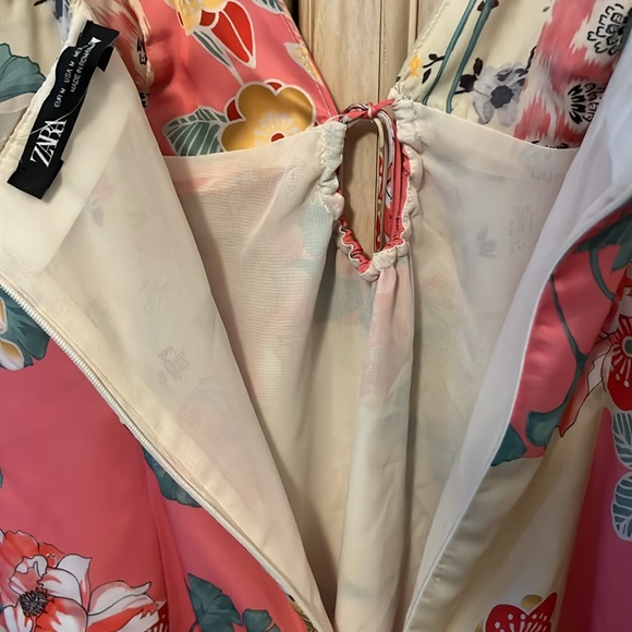 Bnwt Zara dress size M with cute pattern - Picture 5 of 5